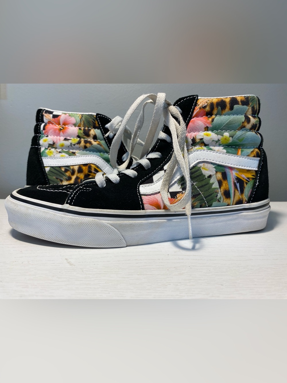 Vans Women's Sk8-Hi Tropical Animal Checkerboard Suede / Canvas High
Top Sneaker